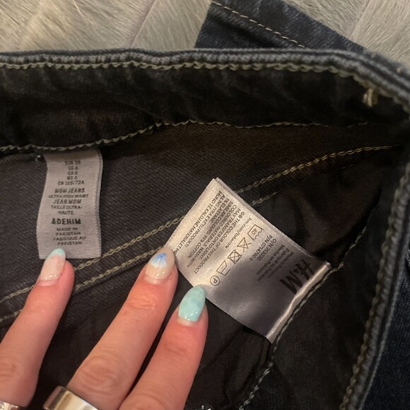 H&M & Denim Ultra High Waist Mom Jeans Dark Wash Black Size 6 - Picture 6 of 8